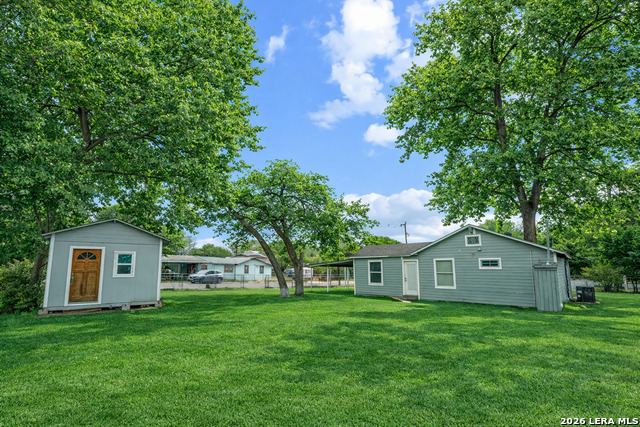 Image 13 of 18 For 1003 San Joaquin S