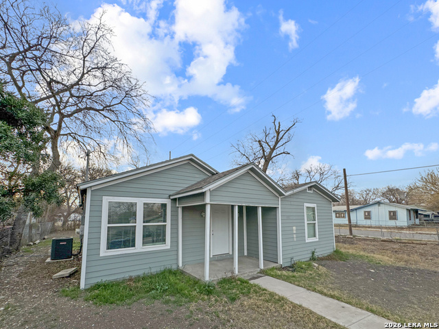 Image 14 of 18 For 1003 San Joaquin S