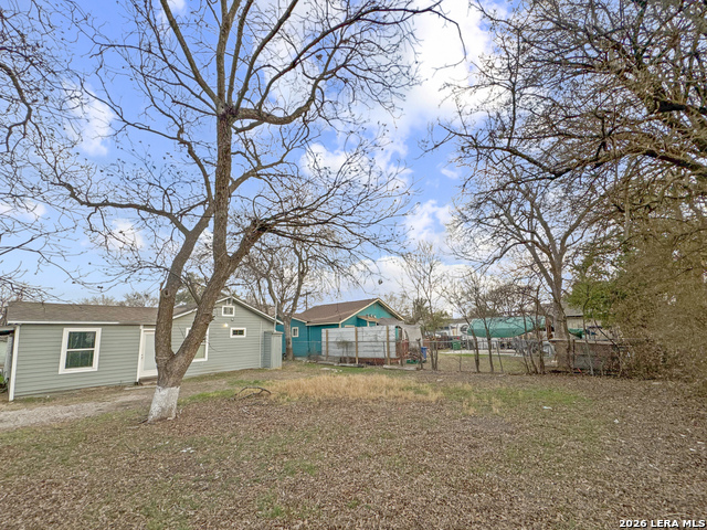 Image 17 of 18 For 1003 San Joaquin S