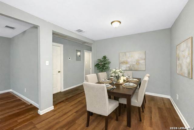 Image 5 of 18 For 1003 San Joaquin S