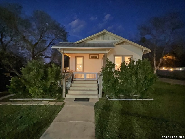 Image 31 of 32 For 404 Walnut W