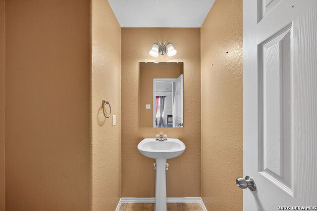 Image 17 of 27 For 12010 Dove Ranch