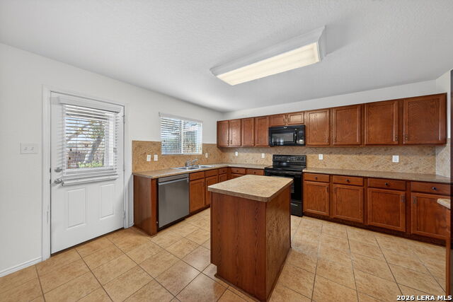 Image 9 of 27 For 12010 Dove Ranch