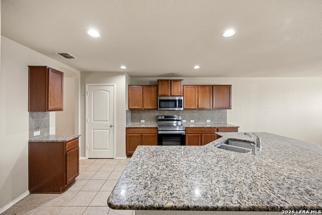 Image 12 of 54 For 7202 Galaxy Brk