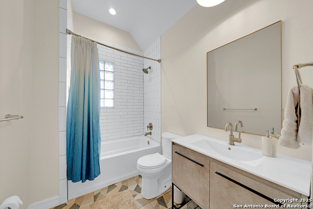 Image 11 of 38 For 138 Dunning Ave