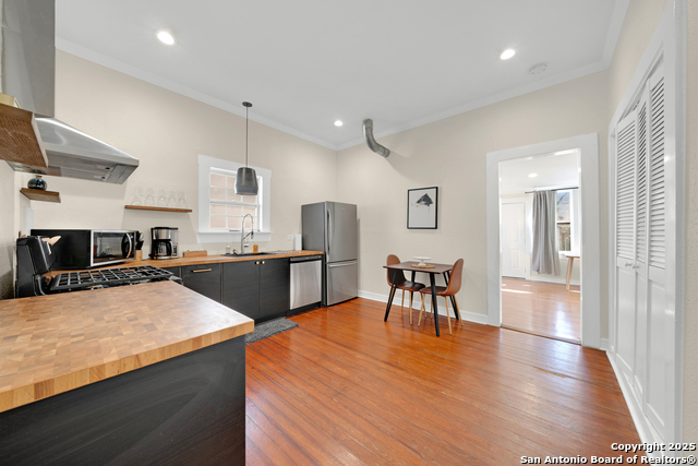 Image 12 of 38 For 138 Dunning Ave