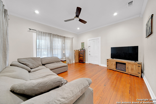 Image 20 of 38 For 138 Dunning Ave