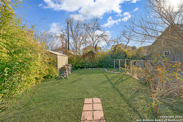 Image 30 of 38 For 138 Dunning Ave