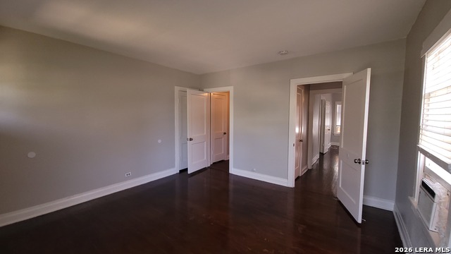 Image 19 of 23 For 218 Claremont