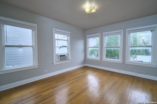 Image 3 of 23 For 218 Claremont