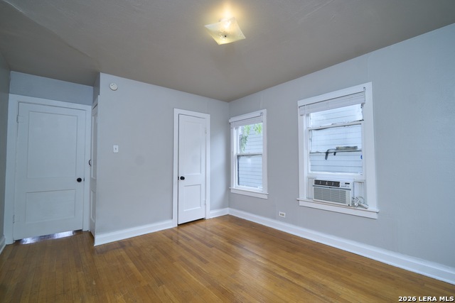 Image 4 of 23 For 218 Claremont