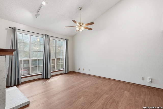 Image 11 of 34 For 8633 Datapoint Dr  270