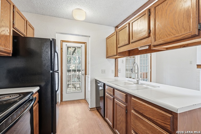 Image 16 of 34 For 8633 Datapoint Dr  270