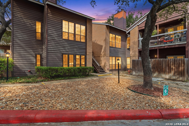 Image 4 of 34 For 8633 Datapoint Dr  270