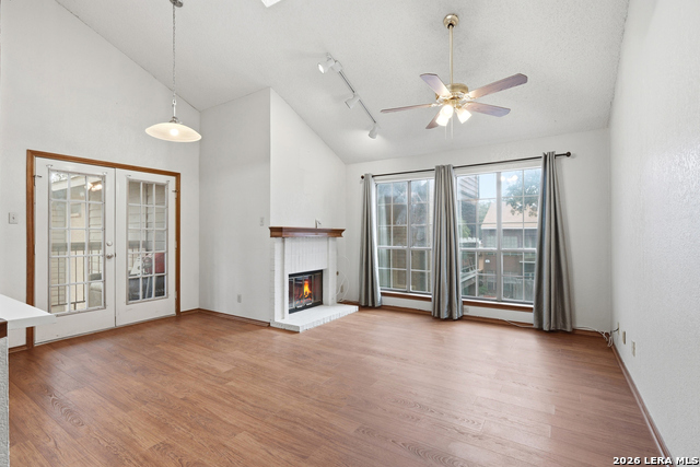 Image 8 of 34 For 8633 Datapoint Dr  270