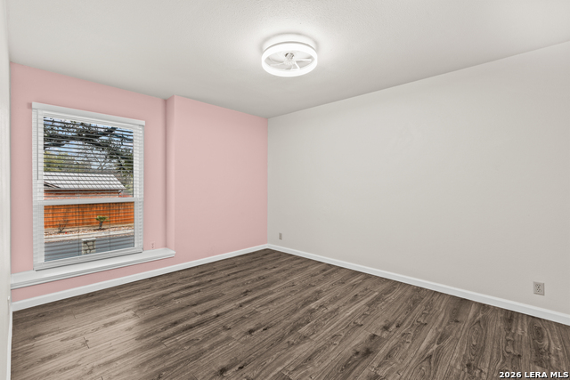 Image 22 of 32 For 14131 Kings Meadows