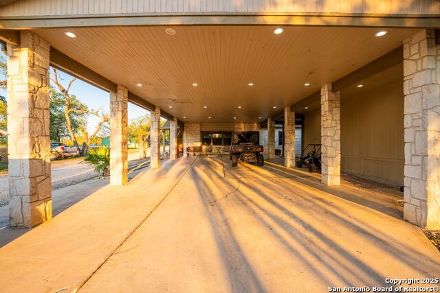 Image 4 of 55 For 4514 Billy Sames Dr