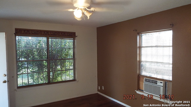 Image 5 of 18 For 2603 Lombrano St