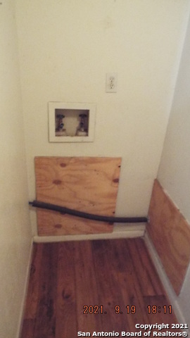 Image 8 of 18 For 2603 Lombrano St