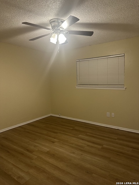 Image 7 of 8 For 2129 Pat Booker  2