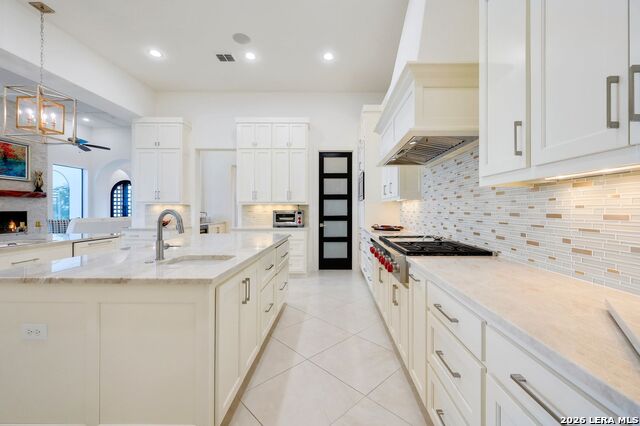 Listing photo id 37 for 23510 Avila Ridge