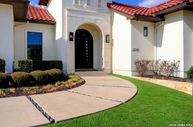 Listing photo id 2 for 23510 Avila Ridge