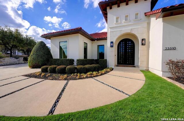 Listing photo id 3 for 23510 Avila Ridge