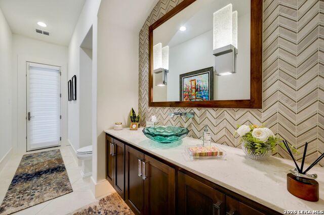 Listing photo id 66 for 23510 Avila Ridge