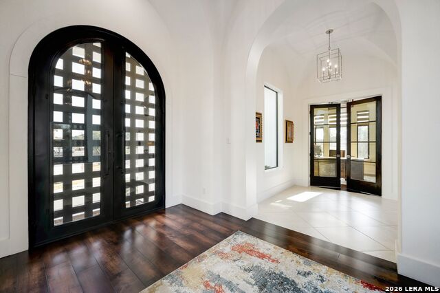 Listing photo id 5 for 23510 Avila Ridge