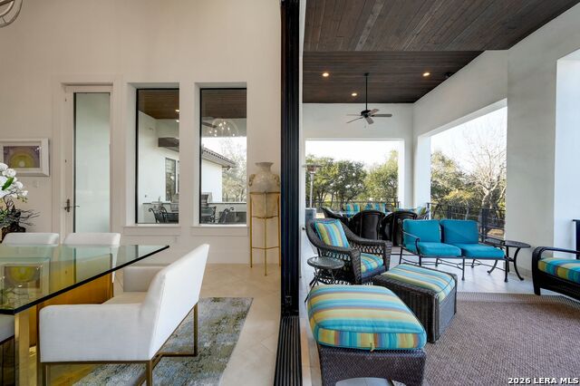 Listing photo id 69 for 23510 Avila Ridge