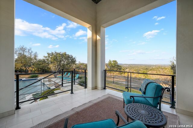 Listing photo id 76 for 23510 Avila Ridge