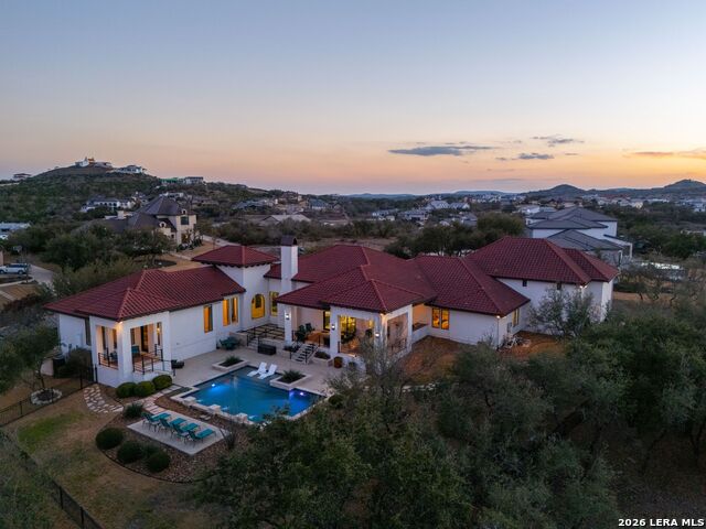 Listing photo id 81 for 23510 Avila Ridge