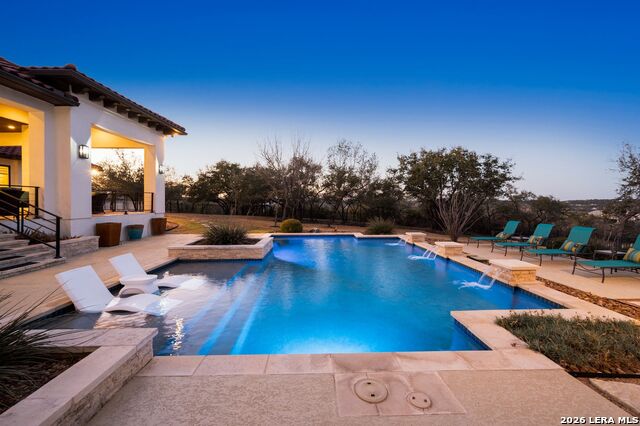 Listing photo id 89 for 23510 Avila Ridge