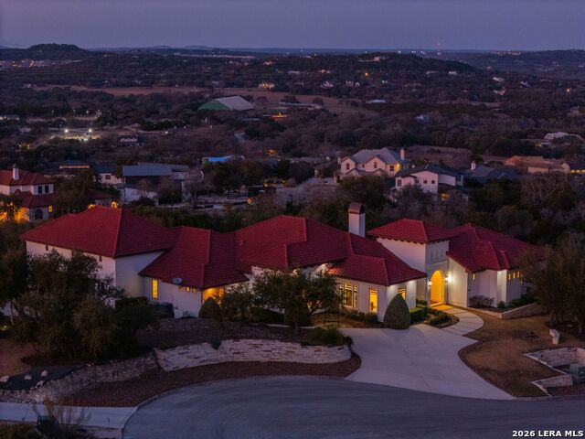 Listing photo id 95 for 23510 Avila Ridge