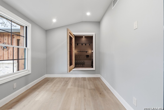 Image 24 of 51 For 227 Sunset Rd E