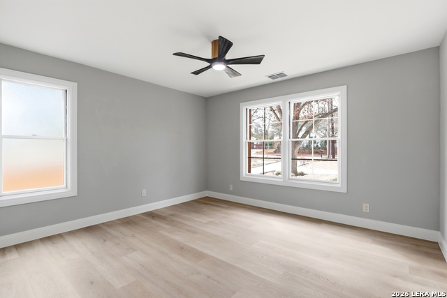 Image 25 of 51 For 227 Sunset Rd E