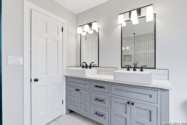 Image 27 of 51 For 227 Sunset Rd E