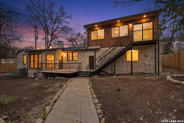 Image 39 of 51 For 227 Sunset Rd E