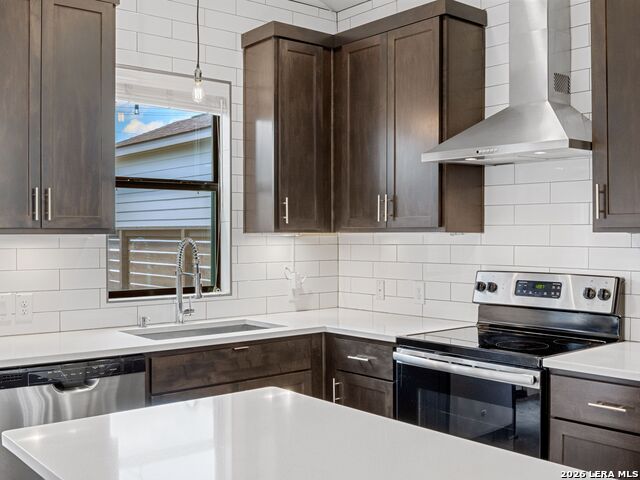 Image 10 of 42 For 1114 Olive St N