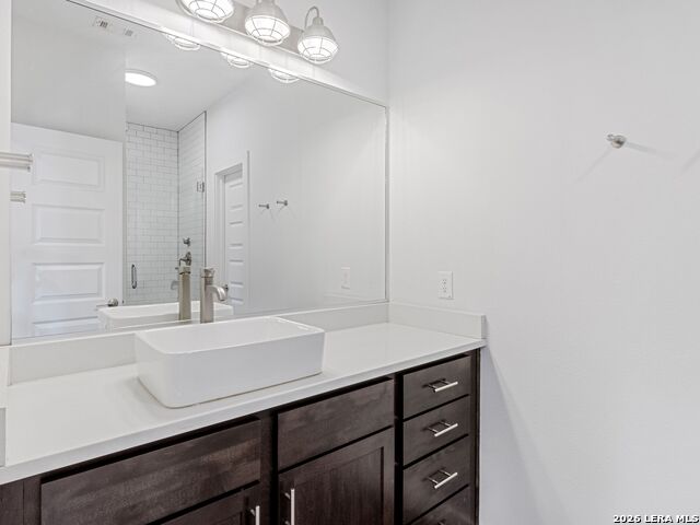 Image 16 of 42 For 1114 Olive St N