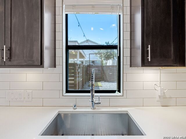 Image 9 of 42 For 1114 Olive St N