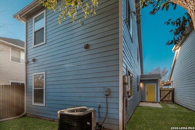 Image 26 of 27 For 7714 Crown Ledge