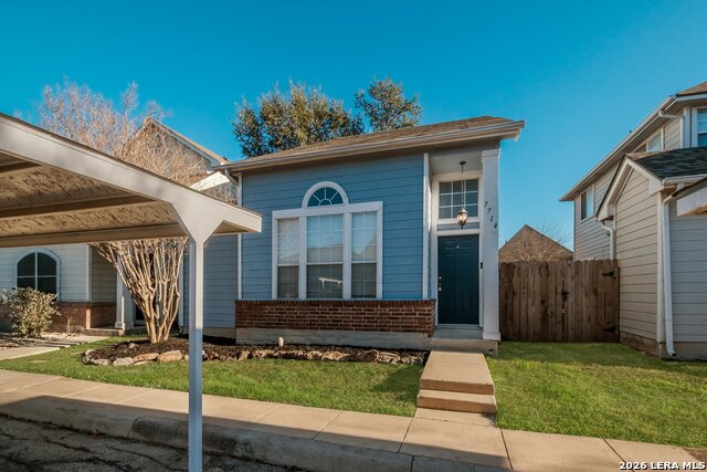 Image 3 of 27 For 7714 Crown Ledge