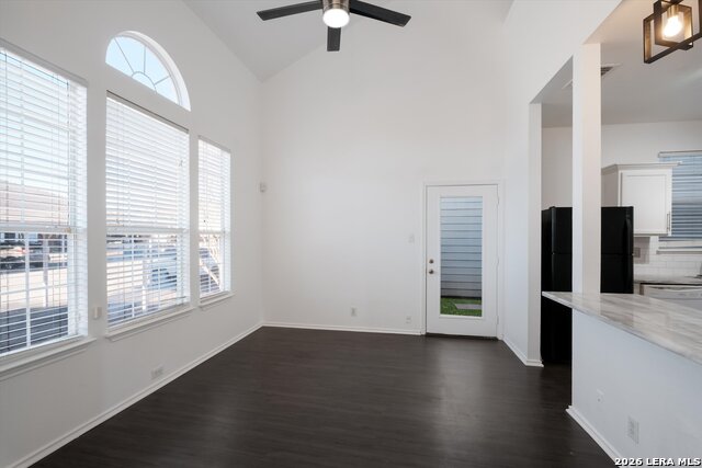 Image 6 of 27 For 7714 Crown Ledge