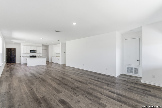 Image 13 of 24 For 11743 Anselmo