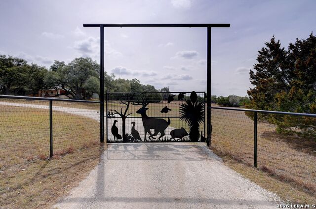 Image 4 of 27 For 6573 Ranch Road 165