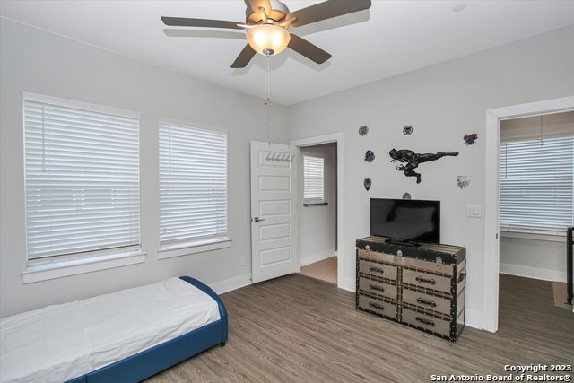 Image 15 of 35 For 302 Tendick  1103