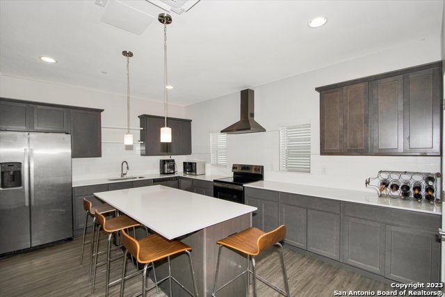 Image 33 of 35 For 302 Tendick  1103