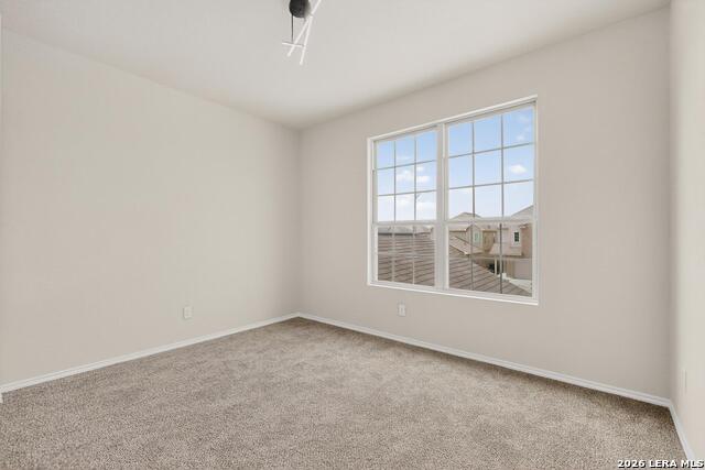 Image 35 of 41 For 10422 Green Lake