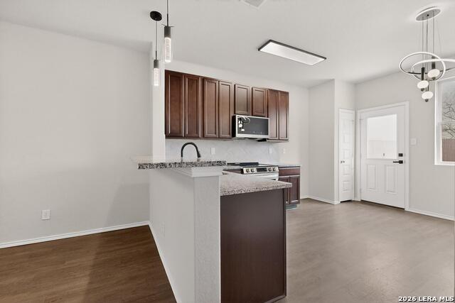 Image 9 of 41 For 10422 Green Lake